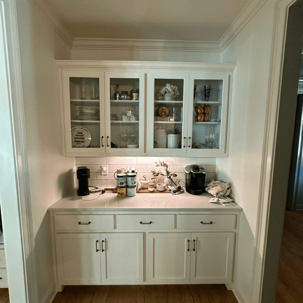 cabinet painting professionals